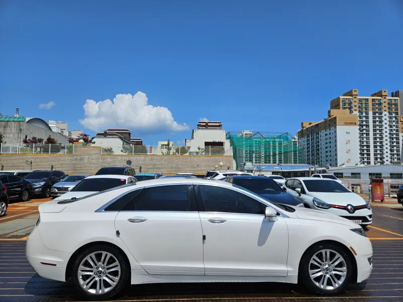 Lincoln Mkz
