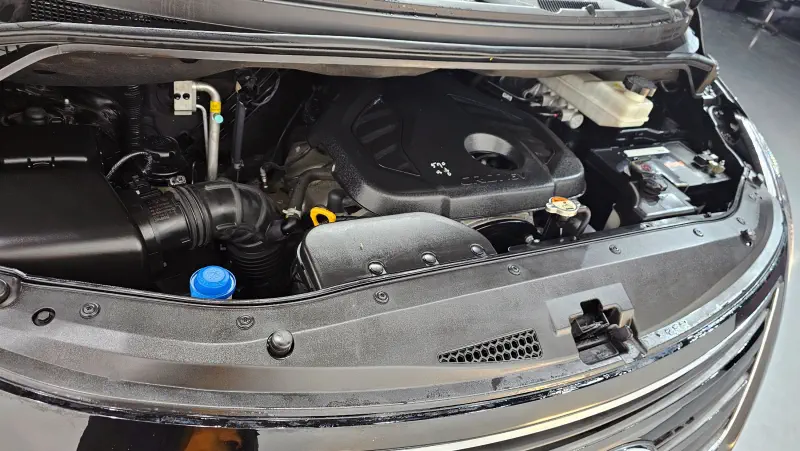 Hyundai Grand Starex