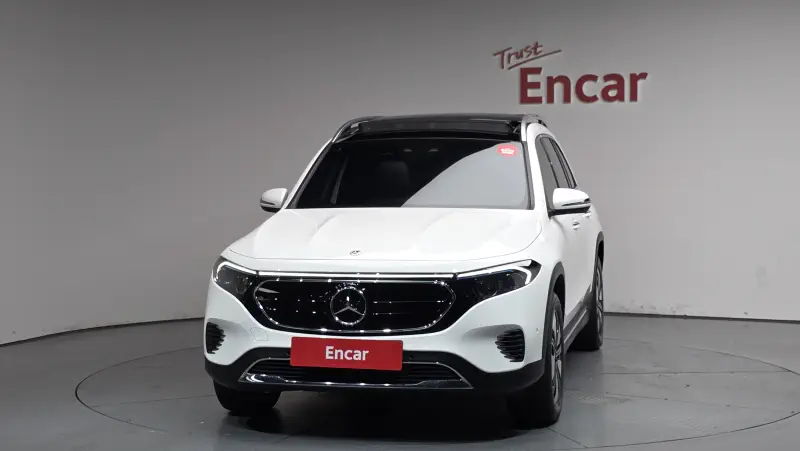 Mercedes-Benz EQB