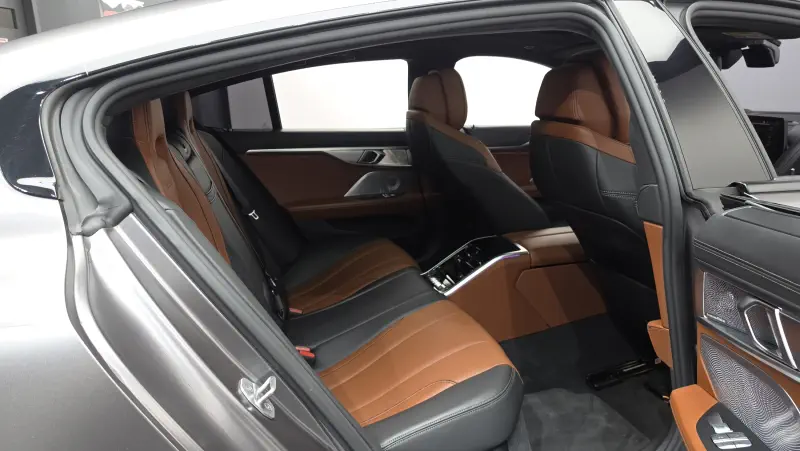 BMW 8-Series