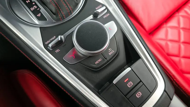 Audi TTS