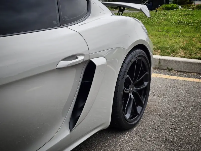 Porsche Cayman