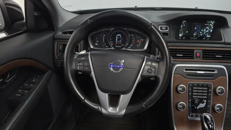 Volvo XC70