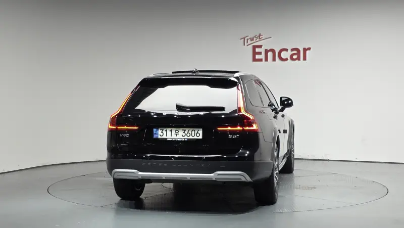 Volvo V90