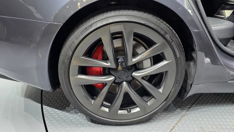 Tesla MODEL S