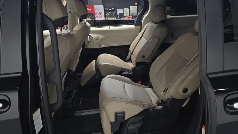 Toyota Sienna
