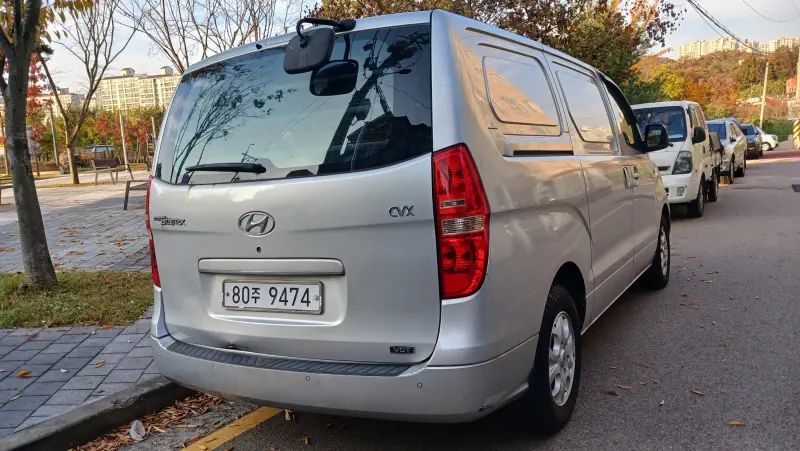 Hyundai Grand Starex