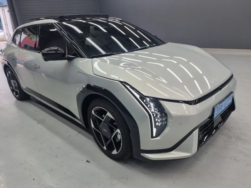 Kia EV4