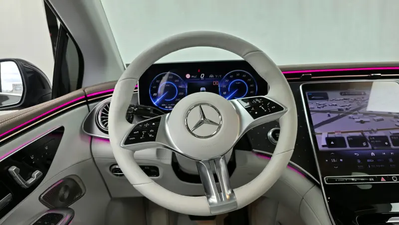 Mercedes-Benz EQE