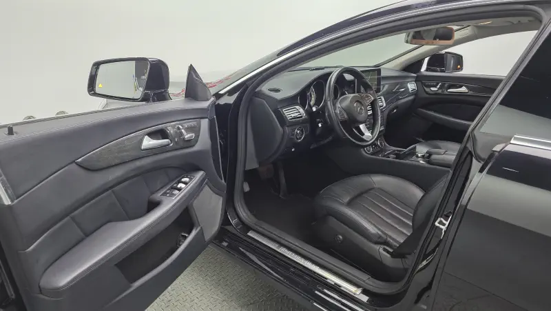 Mercedes-Benz CLS-Class