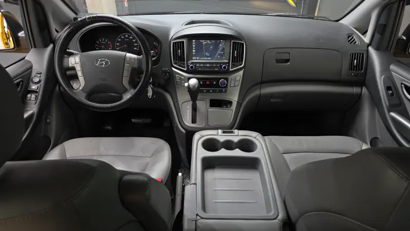 Hyundai Grand Starex