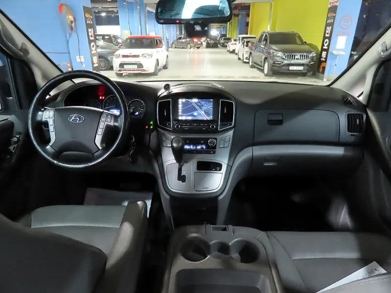 Hyundai Grand Starex