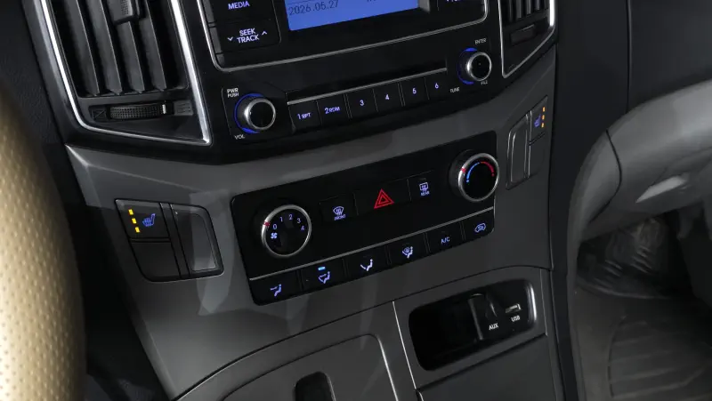 Hyundai Grand Starex