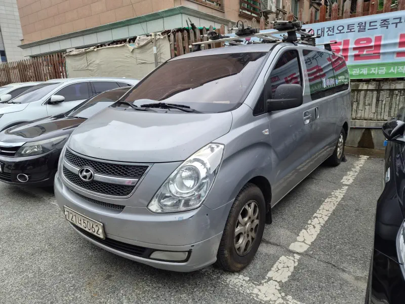 Hyundai Grand Starex
