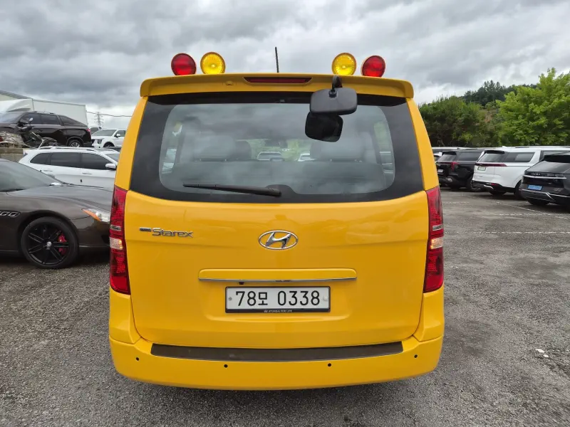 Hyundai Grand Starex