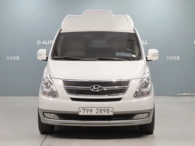 Hyundai Grand Starex