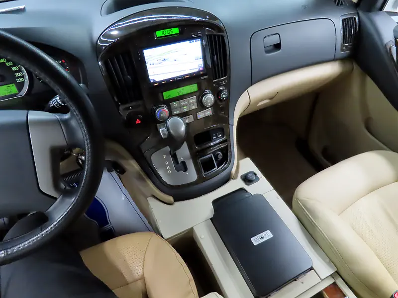 Hyundai Grand Starex