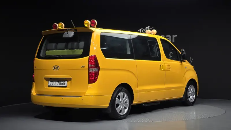 Hyundai Grand Starex