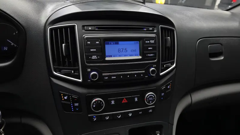 Hyundai Grand Starex