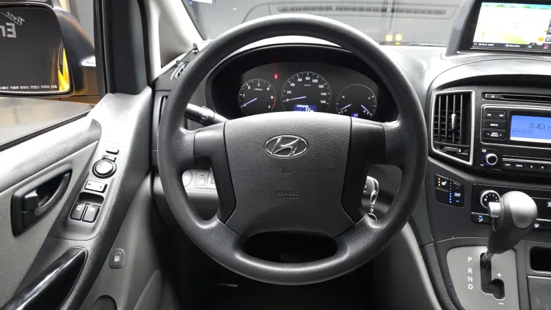 Hyundai Grand Starex