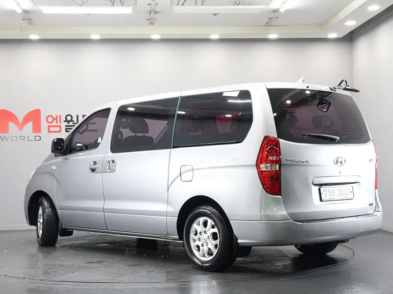 Hyundai Grand Starex