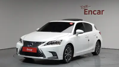 Lexus CT200h