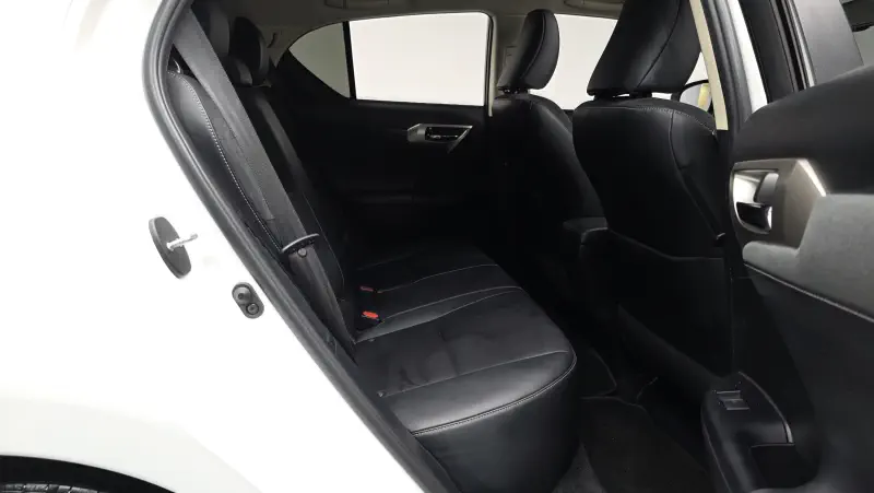 Lexus CT200h