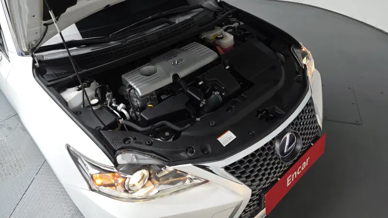 Lexus CT200h