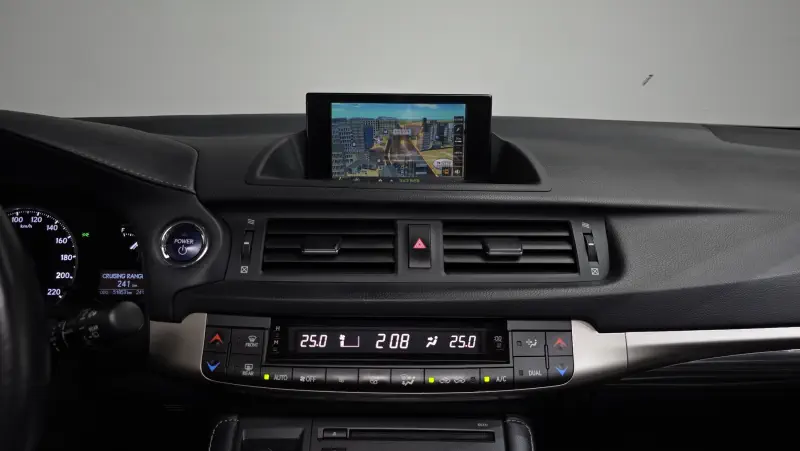Lexus CT200h