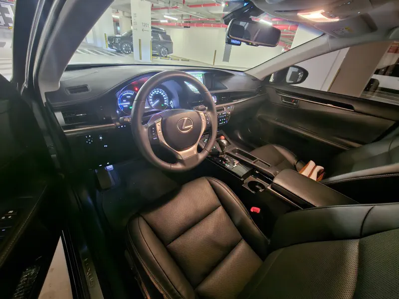 Lexus ES300h