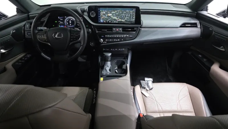 Lexus ES300h