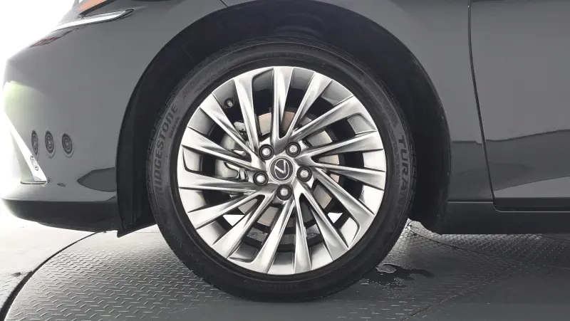 Lexus ES300h