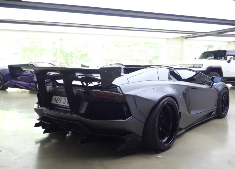 Lamborghini Aventador