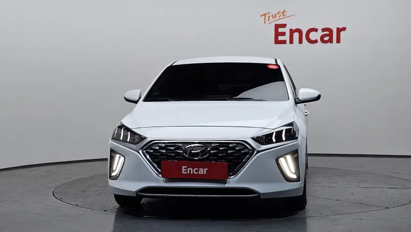 Hyundai Ioniq