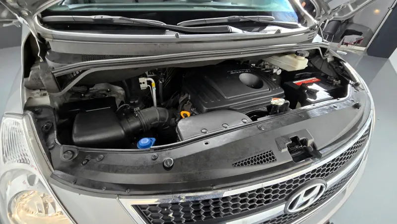 Hyundai Grand Starex