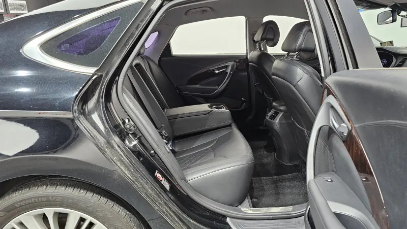 Hyundai Aslan