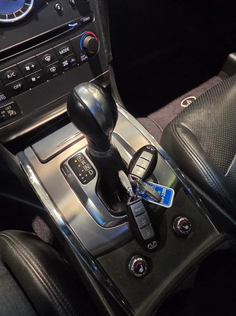 Infiniti G37