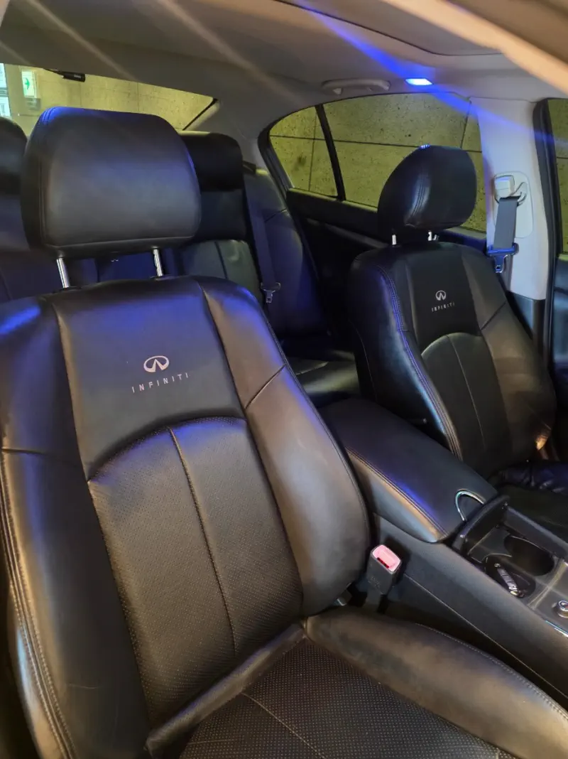 Infiniti G37