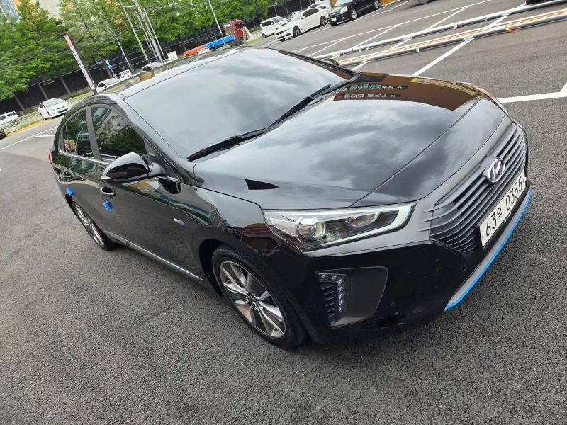 Hyundai Ioniq