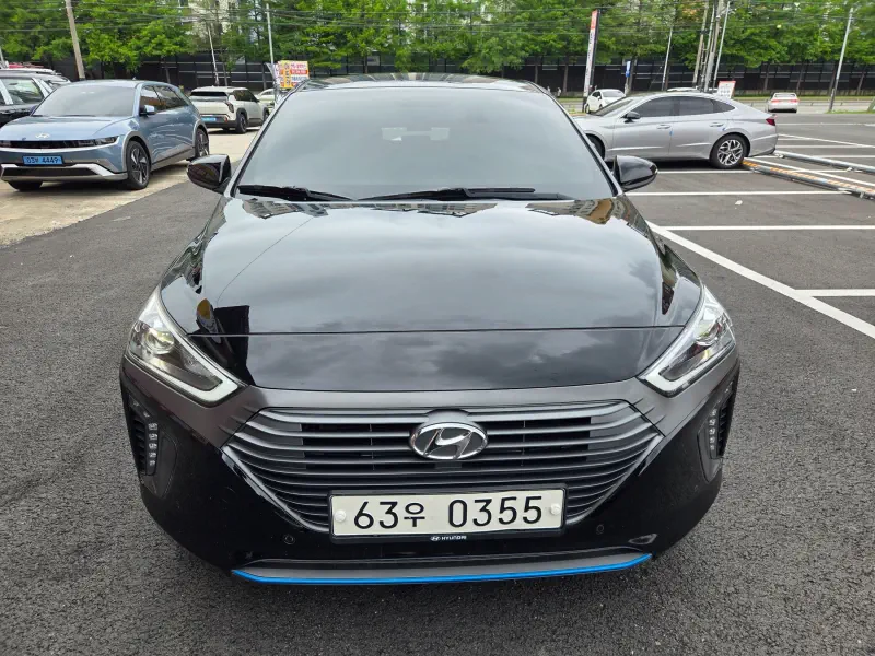 Hyundai Ioniq