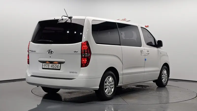 Hyundai Grand Starex