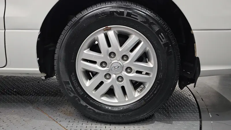 Hyundai Grand Starex