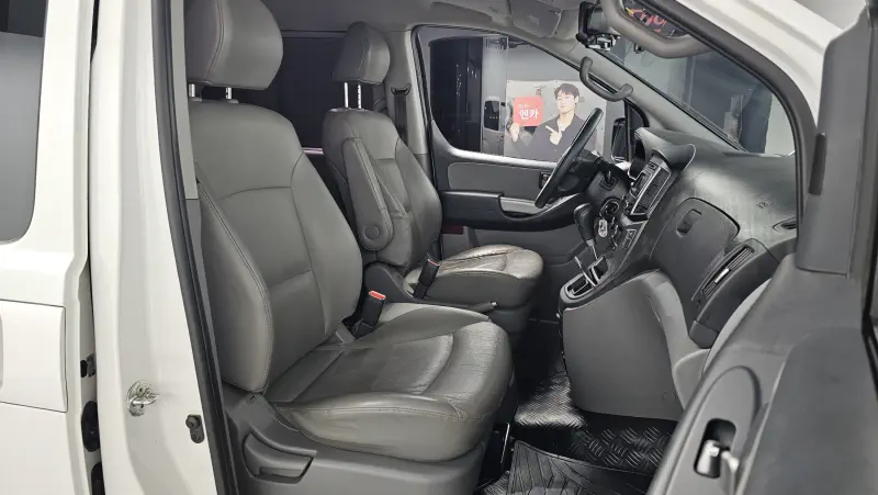 Hyundai Grand Starex