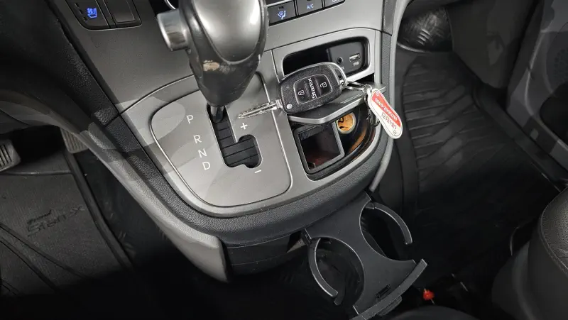 Hyundai Grand Starex
