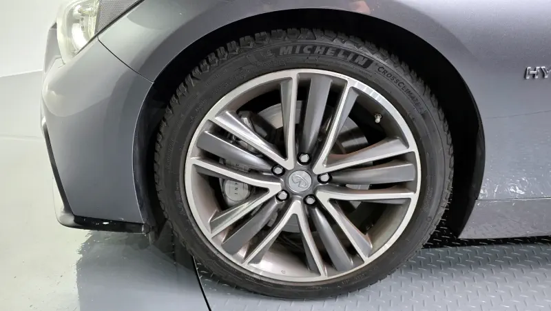 Infiniti Q50