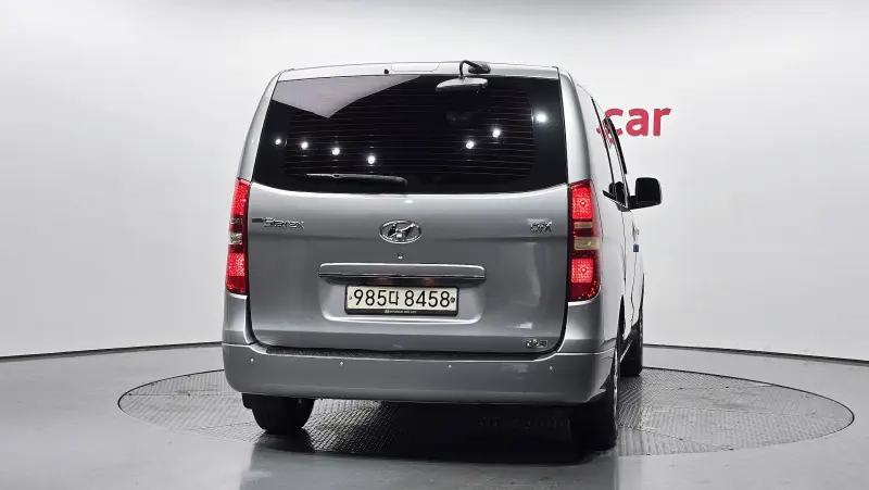 Hyundai Grand Starex