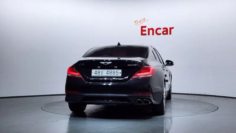 Genesis G70