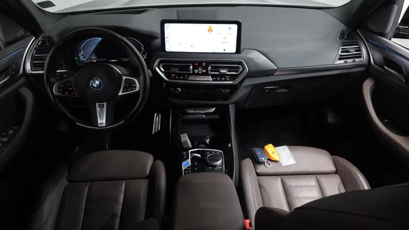 BMW iX3