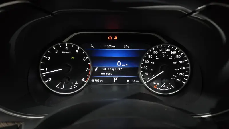 Nissan MAXIMA