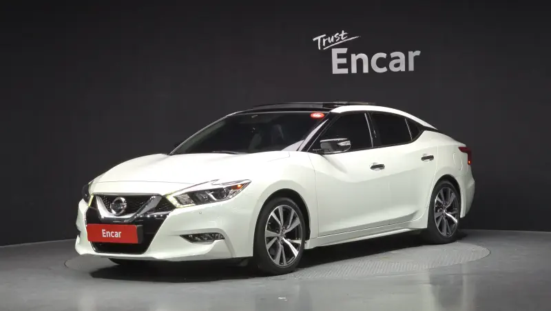 Nissan MAXIMA